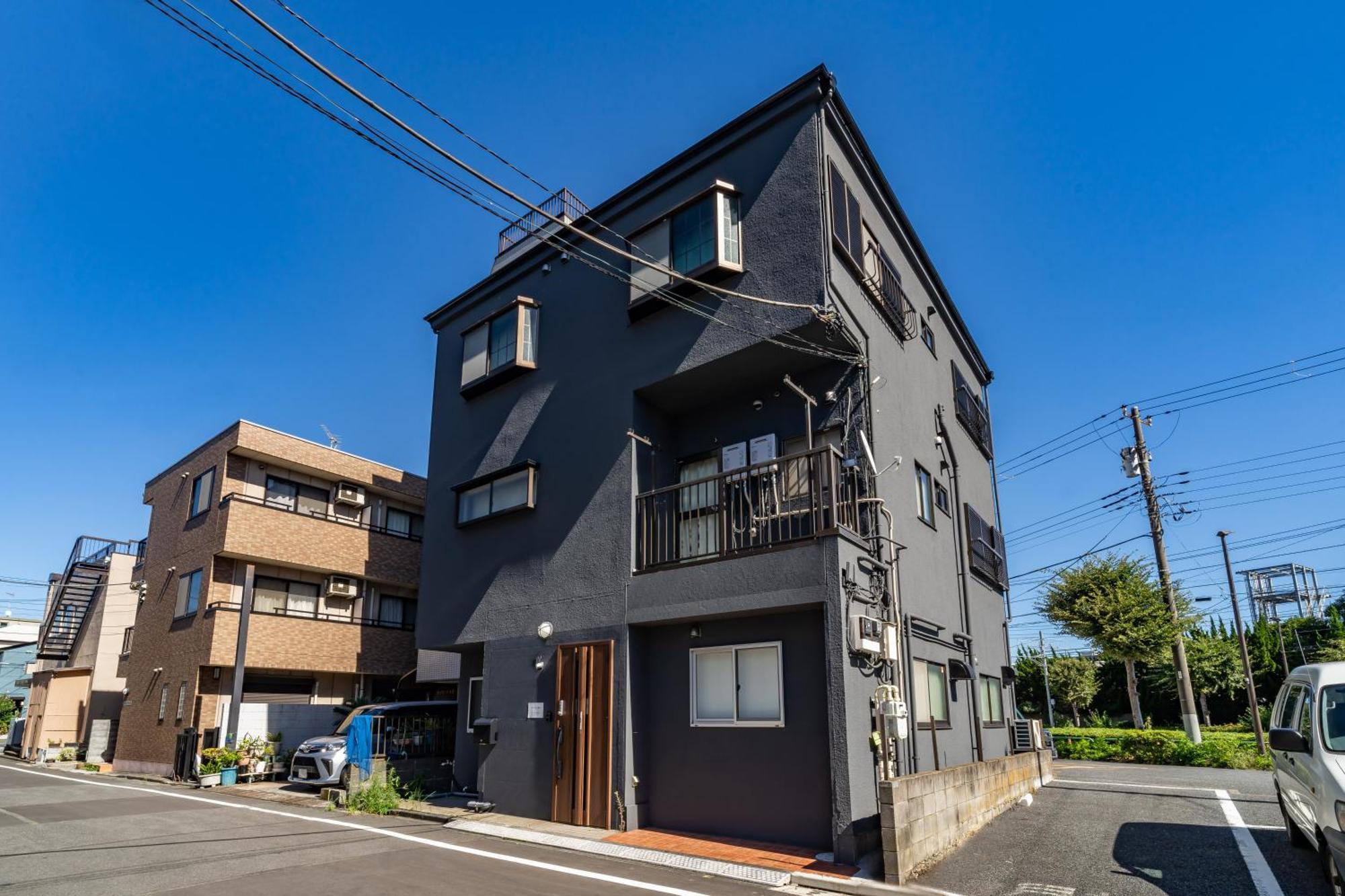 84-4, Shiomi 202, Entire For Rent