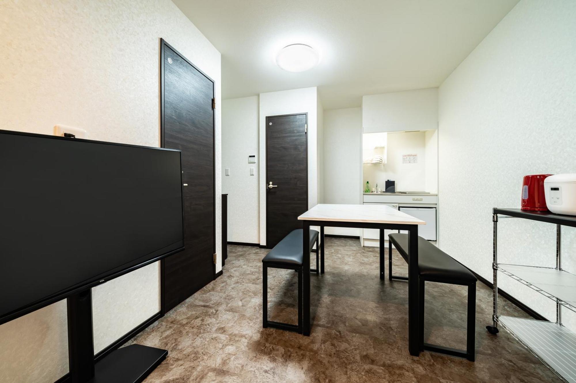 84-4, Shiomi 202, Entire For Rent アパート *