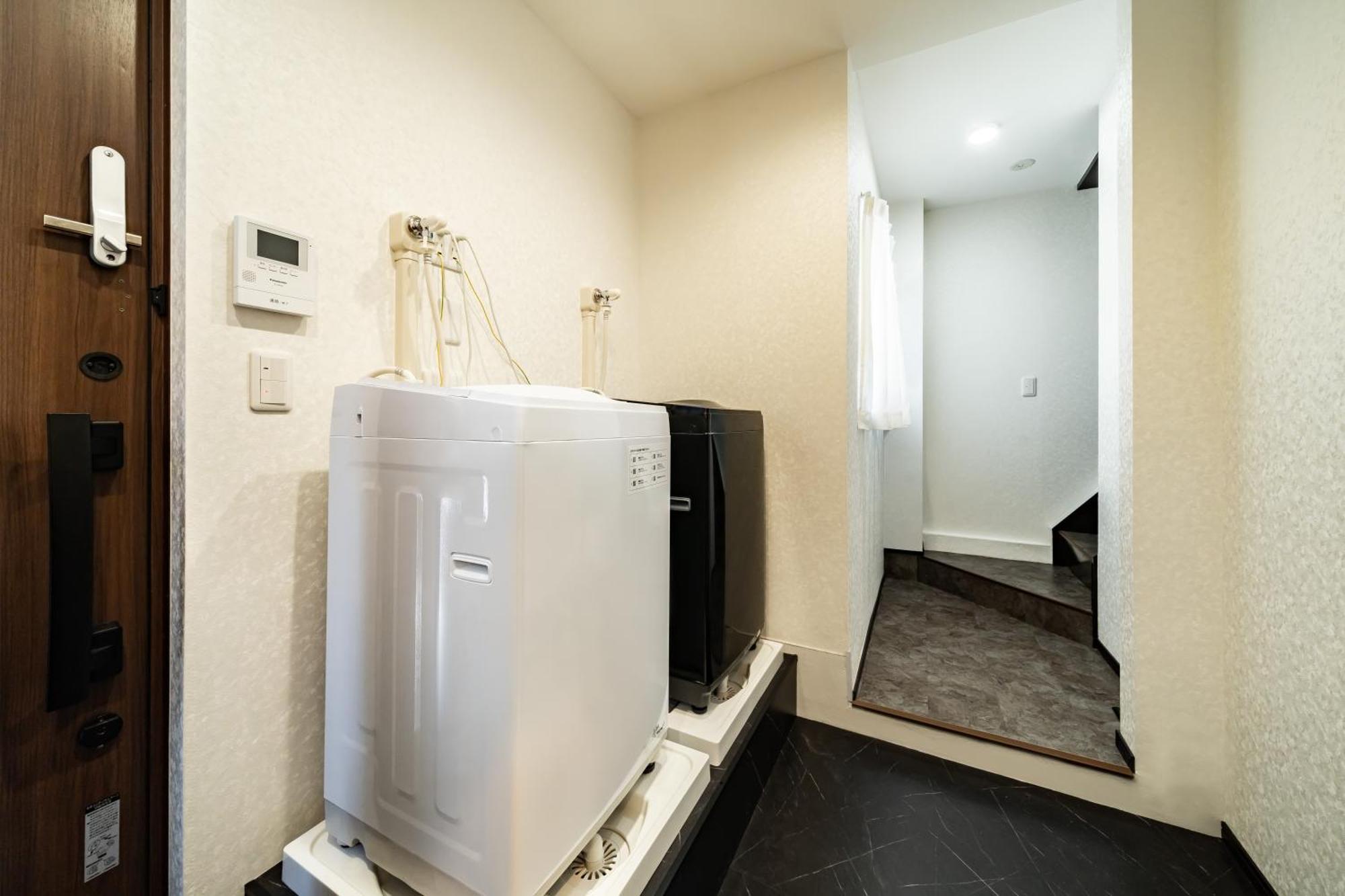 84-4, Shiomi 202, Entire For Rent *